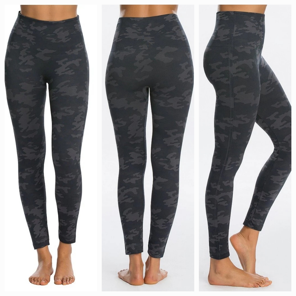 NWT SPANX Look At Me Now Green Camo Seamless Leggings Size XL